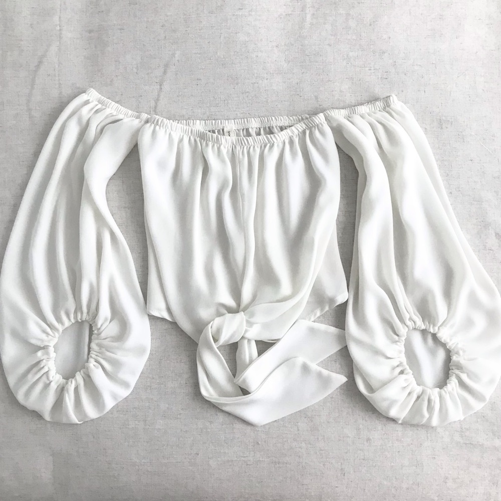 Mendocino Off-Shoulder Puff Sleeve Blouse